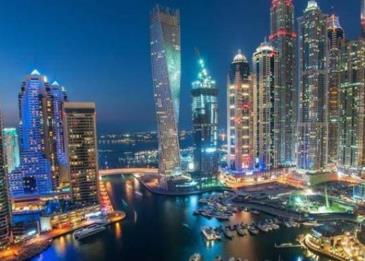 جامعة الإمارات ووزارة التربية تطلقان برنامجًا لتدريس طلبة الثانوية مساقات جامعية