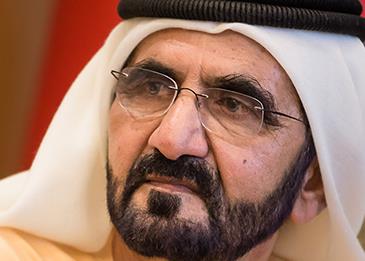فيديو يوثق لحظة مساعدة محمد بن راشد لفتاة تعرضت لحادث