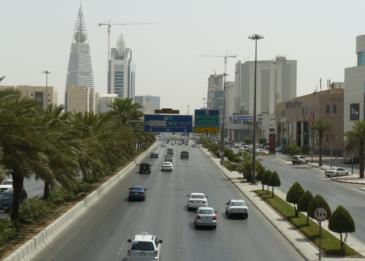 النقل السعودية تنفي فرض تعرفة رمزية على استخدام الطرق بعد 3 أشهر