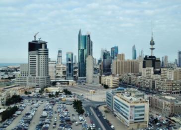 بشرى للوافدين في الكويت بشأن ملف "الاستغناء"