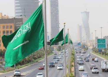 السعودية تدعو المقيمين إلى إلغاء تأشيرات الخروج النهائي والخروج والعودة