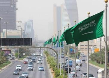 السعودية تجيز استيراد واستخدام لقاح "أسترازينيكا" المضاد لفيروس كورونا