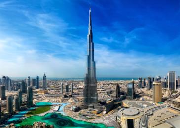 أول تشريع من نوعه للمساواة في الرواتب بين الجنسين في الإمارات
