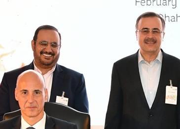 "أرامكو" و"توتال" يوقعان اتفاقية لبيع الوقود بالتجزئة في السعودية