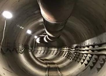 إيلون ماسك ينشئ نفقاً تحت الأرض... فهل يشكل خطراً على حياة السائقين؟