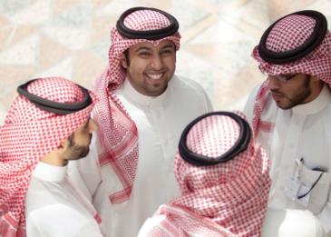 السعودية تسمح للموظفين بالاكتتاب في شركاتهم بنسبة 15 بالمئة
