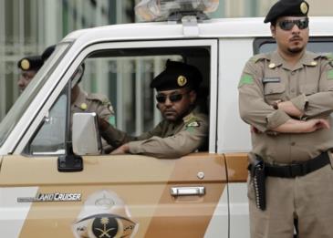شرطة الرياض تكشف ملابسات مقطع “قائد الشاحنة المتهور” وصدمه للسيارات