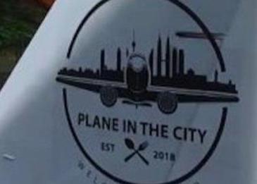 نظرة على طائرة Boeing 737 التي تحولت إلى مطعم !