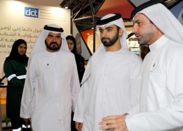 الإمارات تقدّم أكثر من 100 فرصة عمل للشباب المواطنين