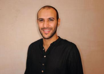 المخرج المصري محمد دياب يعلن إصابته بمتحوّر كورونا "دلتا" ويحذّر الجميع من قوّته