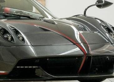 استأجر سيارة Pagani Huayra مقابل 25 ألف دولار شهريا