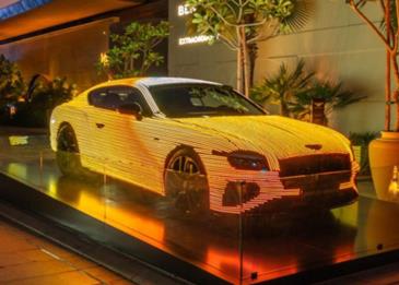 بنتلي تقدّم تجربة فنية استثنائية بالذكاء الاصطناعي على شاطئ J1 في دبي