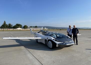 اتمام تجربة سيارة ستيفان كلاين الطائرة بنجاح