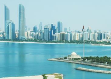 قرار حصرية دخول الأماكن العامة في أبوظبي على المطعّمين بالكامل يبدأ الاثنين