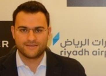 أوبر توقع اتفاقية لدخول مطار الملك خالد الدولي