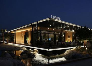 يجمع بين التصميم الداخلي الراقي والأطباق الشهية LEVEE