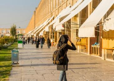 فتاة محجبة راقصة تثير الجدل وتؤكد: سأرقص ولن أخلع حجابي!