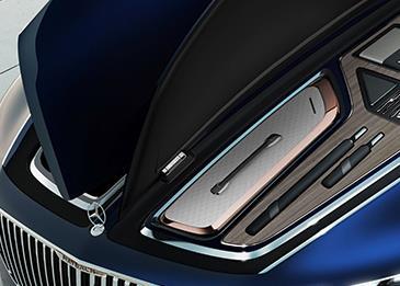 Mercedes-Maybach تكشف عن سيارة كهربية جديدة بسقف متحرك