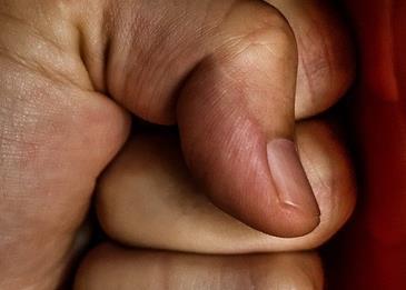 العنف اسبابه واضراره مختصر