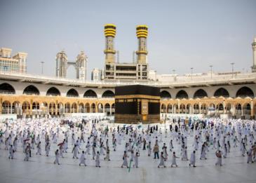 السعودية تسمح باستخدام كامل الطاقة الاستيعابية للمسجدين الحرام والنبوي