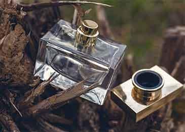 اختيار رائد... اليك أفضل 10 عطور عود لأفخم الرجال!