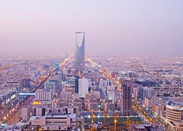 العاهل السعودي يوافق على تمديد حظر التجوال حتى إشعار آخر