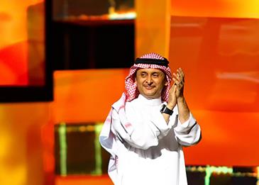 عبد المجيد عبد الله يفاجئ جمهوره بالعودة إلى تويتر