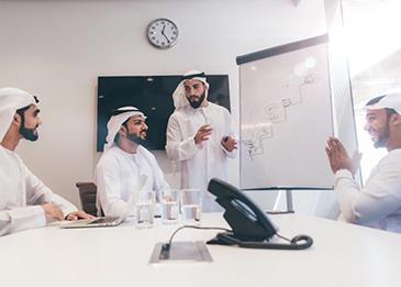 أبوظبي ستخفض الرسوم الحكومية لتأسيس الأعمال إلى ألف درهم