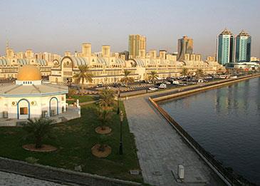 صرف قروض وتوزيع مساكن وأراضٍ على المواطنين في أبوظبي
