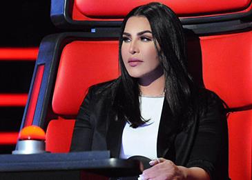 اضغط لمشاهدة الفيديو: أحلام تتعرض لموقف محرج في برنامج ذا فويس!