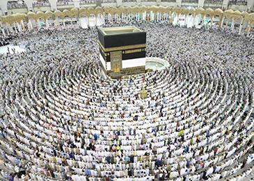 نائب وزير الحج يؤكد عدم وجود مدة محددة لإعادة فتح التأشيرات