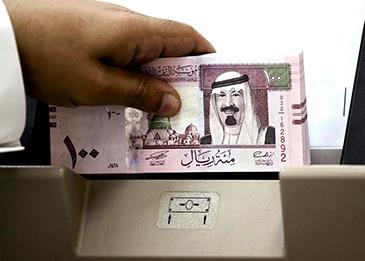 شائعات غريبة تطال أموال الوافدين في السعودية