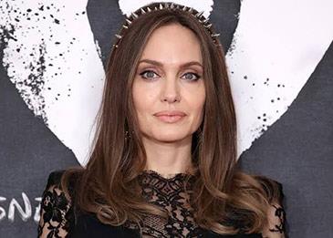 قنبلة تعطل تصوير فيلم أنجيلينا جولي الجديد "الأبدية"