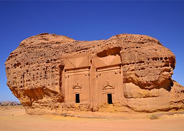 فيديو يرصد تخريب الآثار في المملكة على يد باحثين عن الذهب