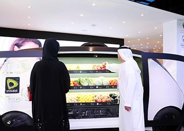 الإمارات تكشف عن أول بقالة متحركة ذاتية القيادة