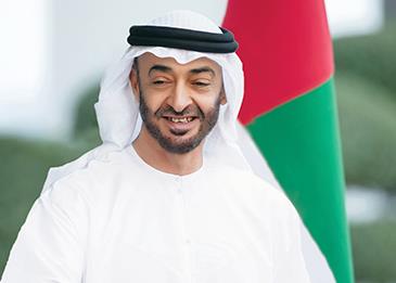 محمد بن زايد يهاتف ذوي الضحايا من أبطال خط الدفاع الأول