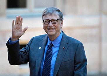 بيل جيتس ينزع لقب "أغنى رجل في العالم" من جيف بيزوس