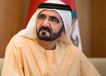 وجه الشيخ محمد بن راشد آل مكتوم يضيء سماء دبي... شاهد الصورة