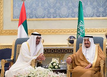 الشيخ محمد بن زايد يهنئ خادم الحرمين وولي العهد باليوم الوطني الـ90