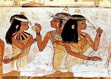 اكتشاف تركيبة عطر الملكة كليوبترا السرية