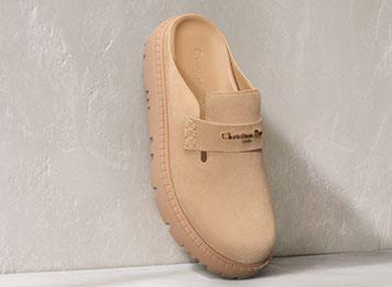 أحذية "ديور بوي" لأناقة عصرية هذا الموسم