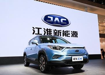 أول سيارة كهربائية جبارة... تسير مليون كيلومتر من دون شحن