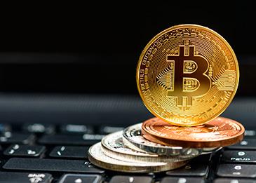 الإمارات تقود دول الخليج في اعتماد العملات المشفرة لسحب الرواتب للموظفين