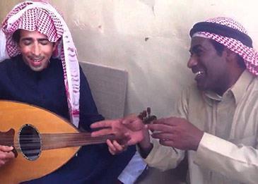 اضغط لمشاهدة الفيديو: فايز المالكي يعزف على العود، ويغني ألا ليت البكا يرد غالي