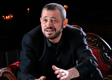 جورج وسوف يرى طفلته عيون للمرة الأولى منذ ولادتها