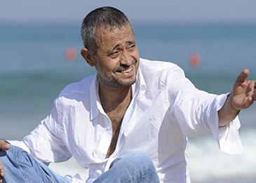 جورج وسوف يحتفل بخطوبة ابنه
