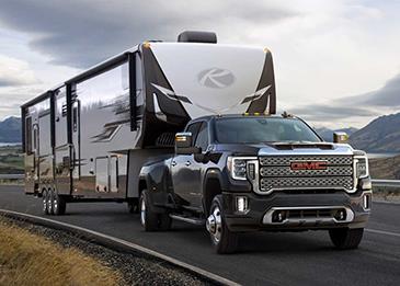 اضغط لمشاهدة الفيديو: شركة "GMC" تطلق أكبر سياراتها رباعية الدفع