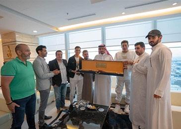"سيف من الذهب" أحدث هدايا حمو بيكا في السعودية