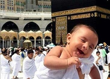 السماح للأطفال فوق عمر الـ 5 سنوات بزيارة الحرم المكي