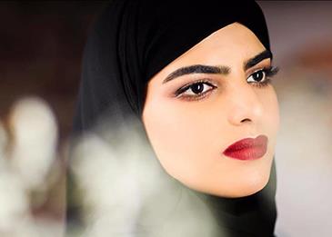 هل ارتدت خبيرة التجميل السعودية "سارة الودعاني" النقاب؟